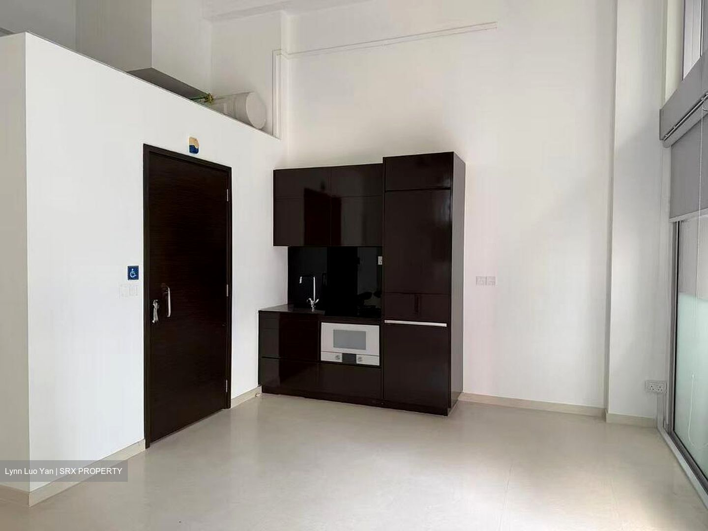 Eon Shenton (D2), Office #522800321